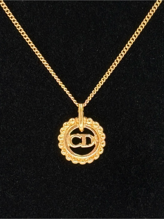 Dior Jewelry - Dior Vintage Gold Tone Medallion Pendant Necklace Excellent Condition